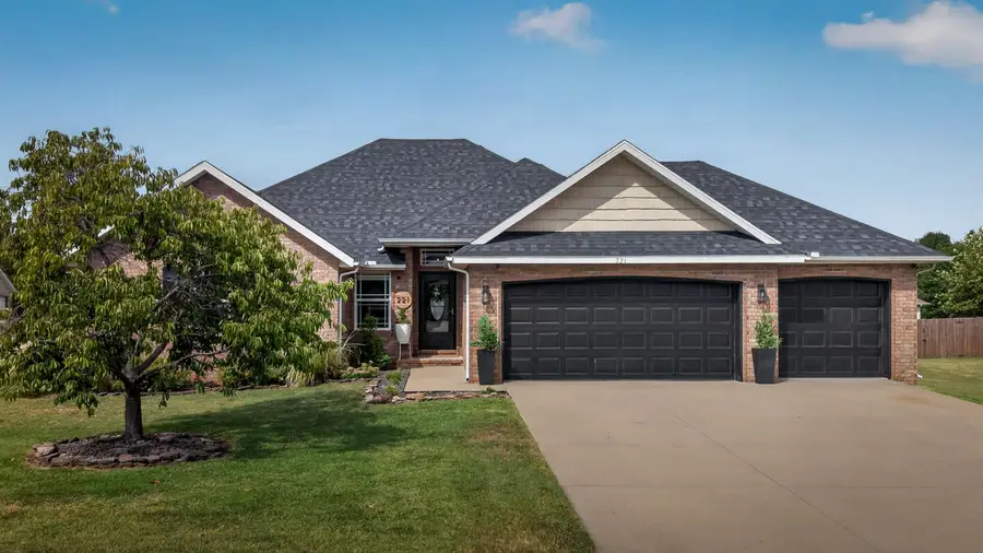 221 Pheasant, Willard, MO 65781 - #2