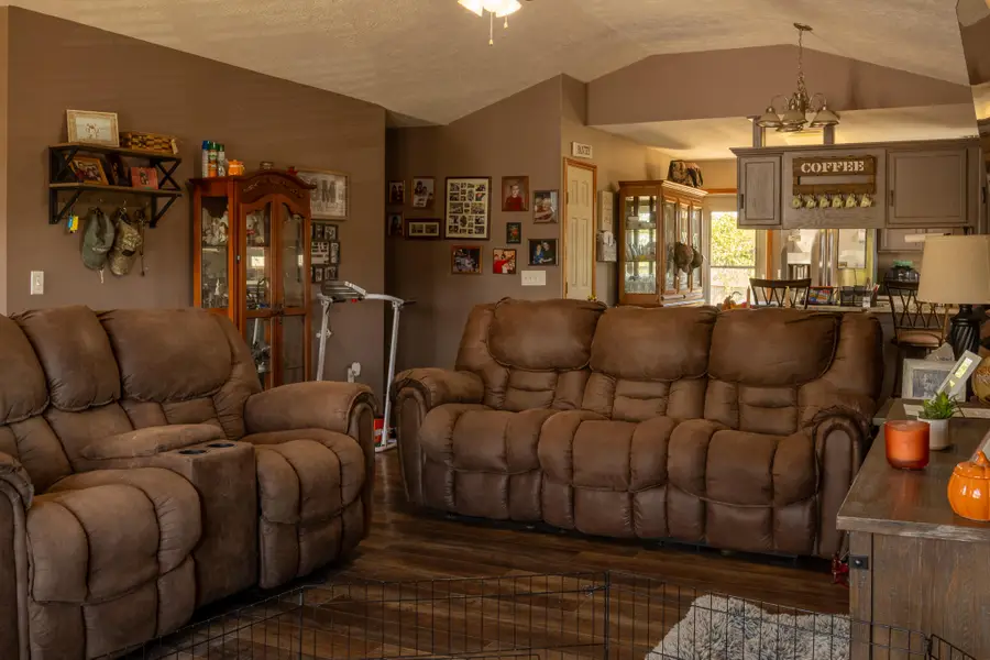 403 W Chestnut Road, Nixa, MO 65714 - #3
