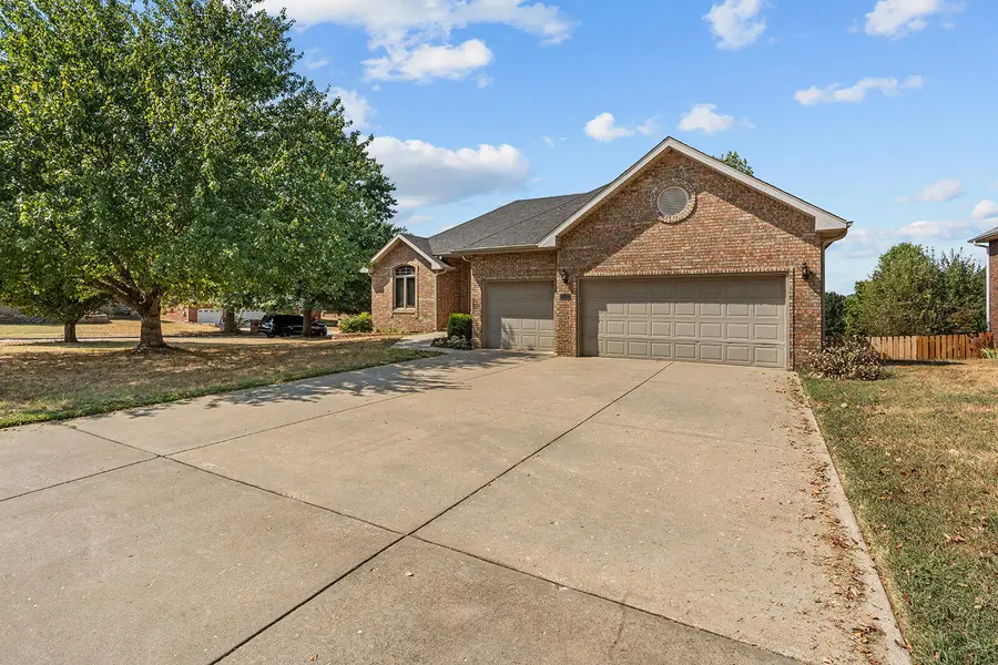 4757 S Holland Avenue, Springfield, MO 65810 - #3