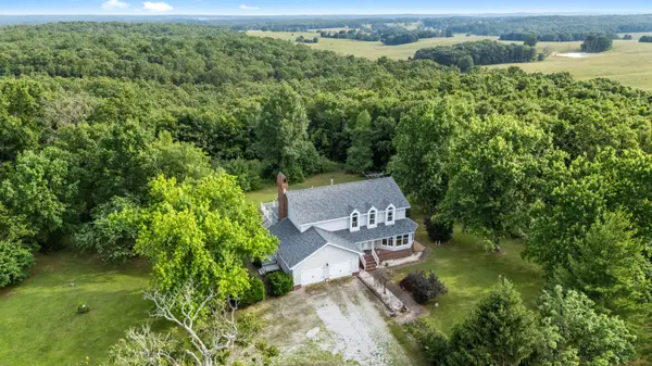 8244 County Road 8040, West Plains, MO 65775