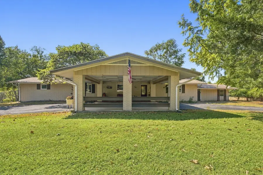 165 Cougar Trail W, Branson, MO 65616 - #2