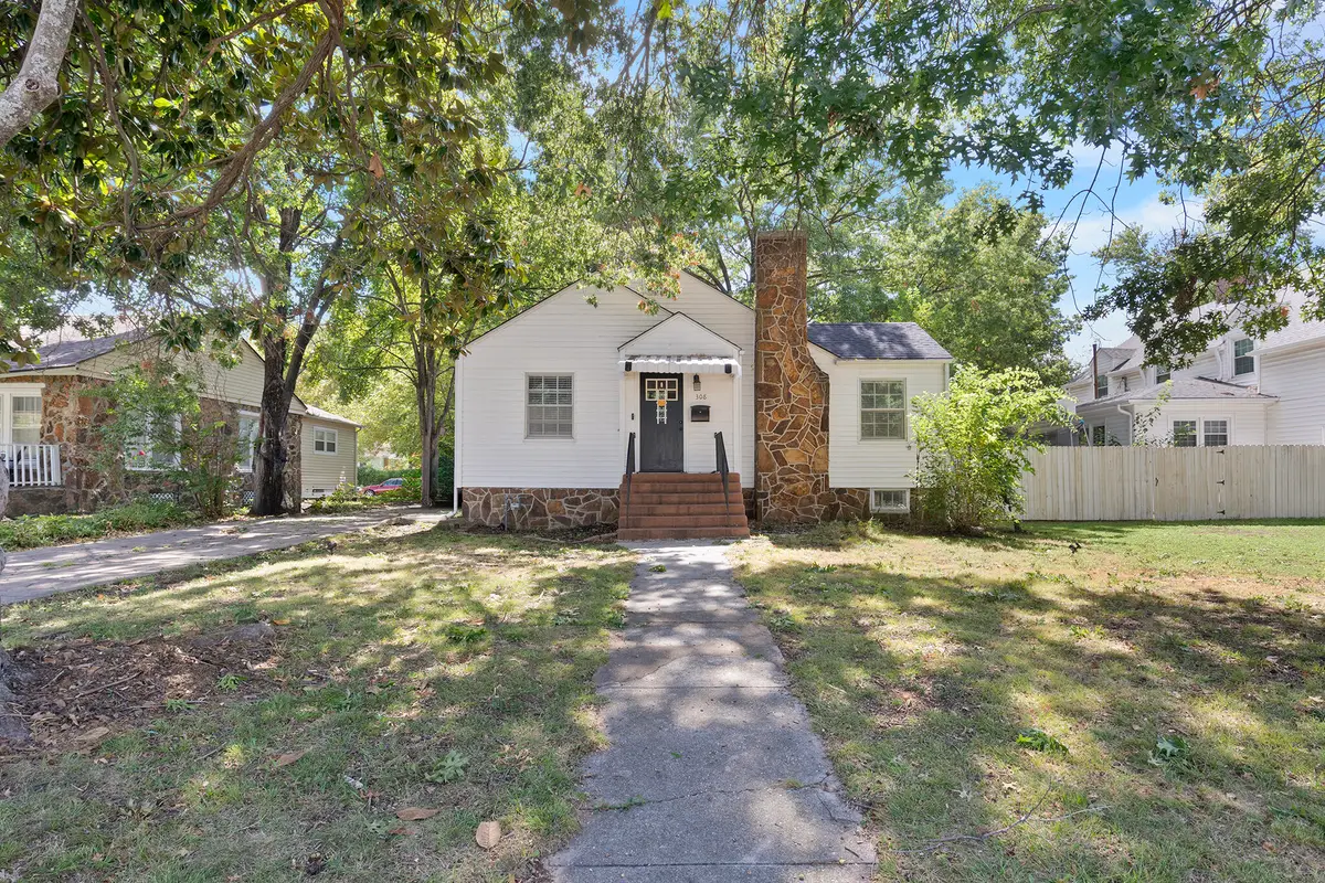 308 E Centennial Avenue, Carthage, MO 64836 - #1