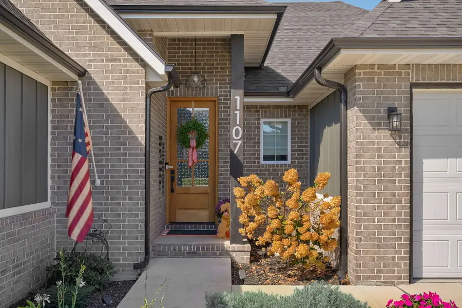 1107 S Brooks Avenue, Ozark, MO 65721 - #2