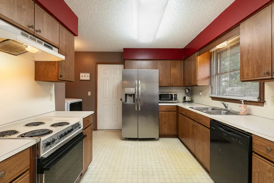 3917 W Harrison Street, Springfield, MO 65802 - #3