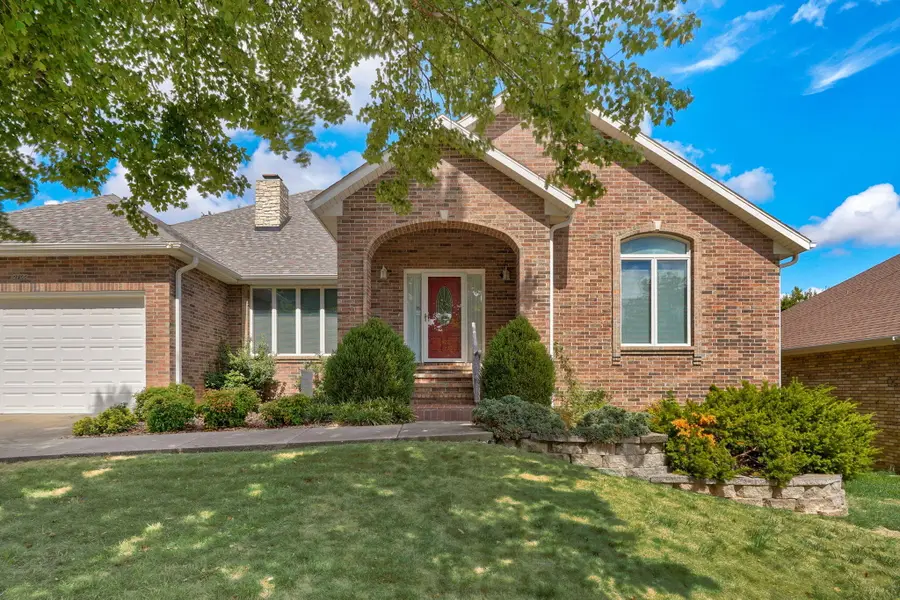 2705 E Shady Glen Drive, Springfield, MO 65804 - #2