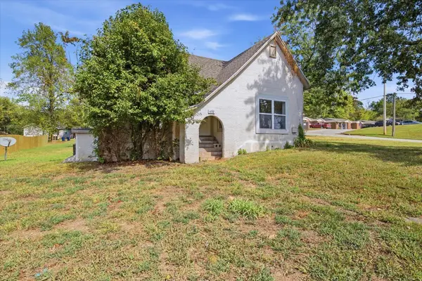 616 E Commercial Street, Mansfield, MO 65704