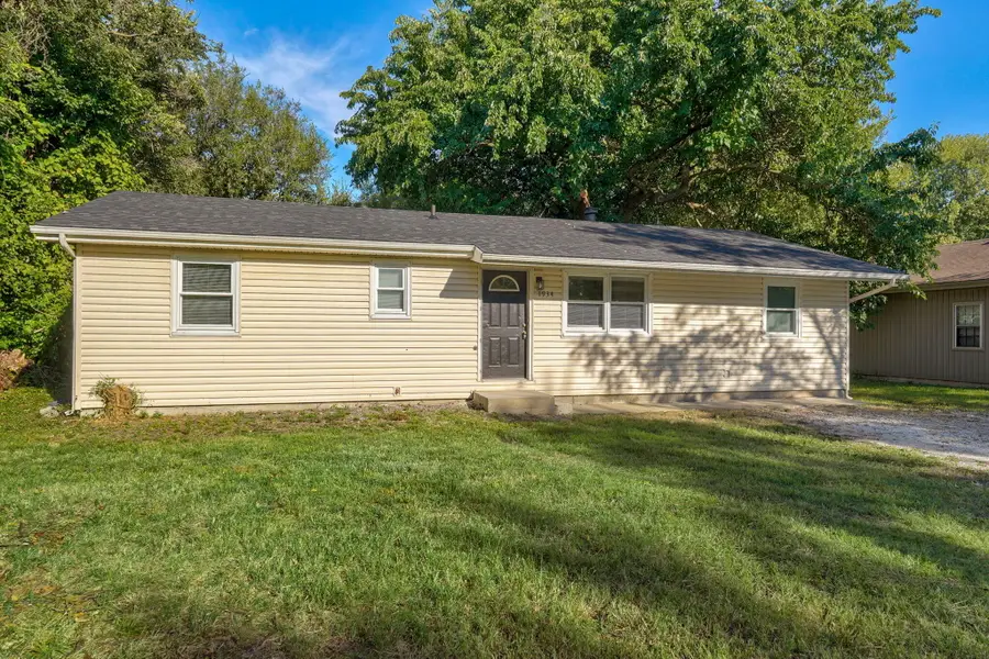 1934 N Yates Avenue, Springfield, MO 65803 - #3