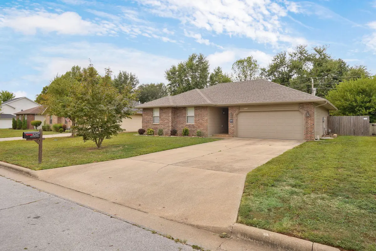 5247 S Morning Glory Lane, Battlefield, MO 65619 - #1