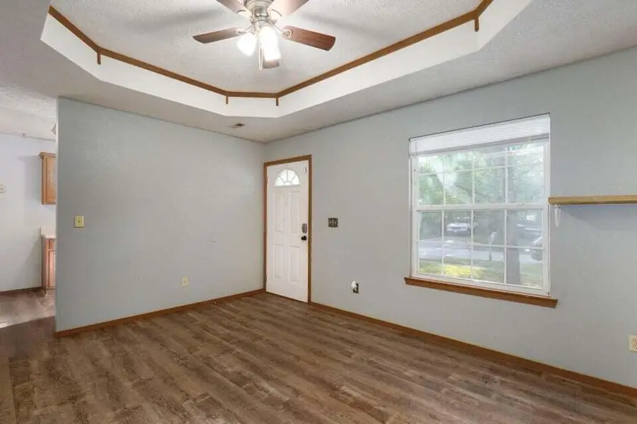 1121 S Colgate Avenue, Springfield, MO 65802 - #2
