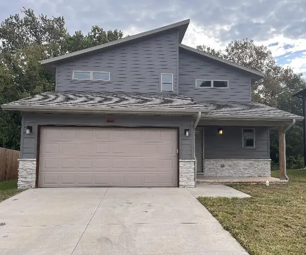 2620 N Prospect Avenue, Springfield, MO 65803