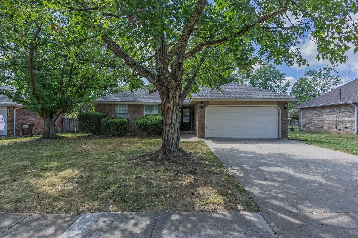 3814 W Harrison Street, Springfield, MO 65802 - #1