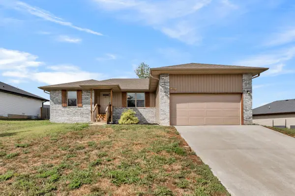 633 S Southgate Drive, Nixa, MO 65714