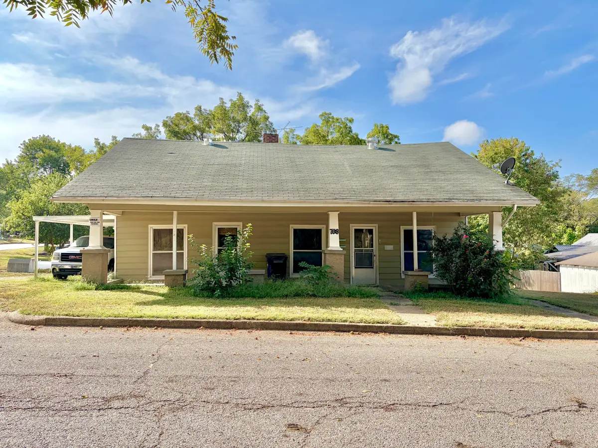 708 Worcester Street, West Plains, MO 65775 - #1