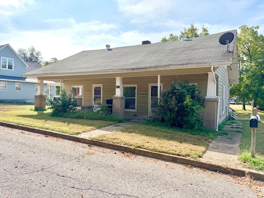 708 Worcester Street, West Plains, MO 65775 - #2