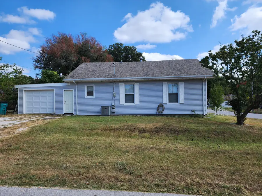 1211 W Calhoun Street, Springfield, MO 65802 - #3