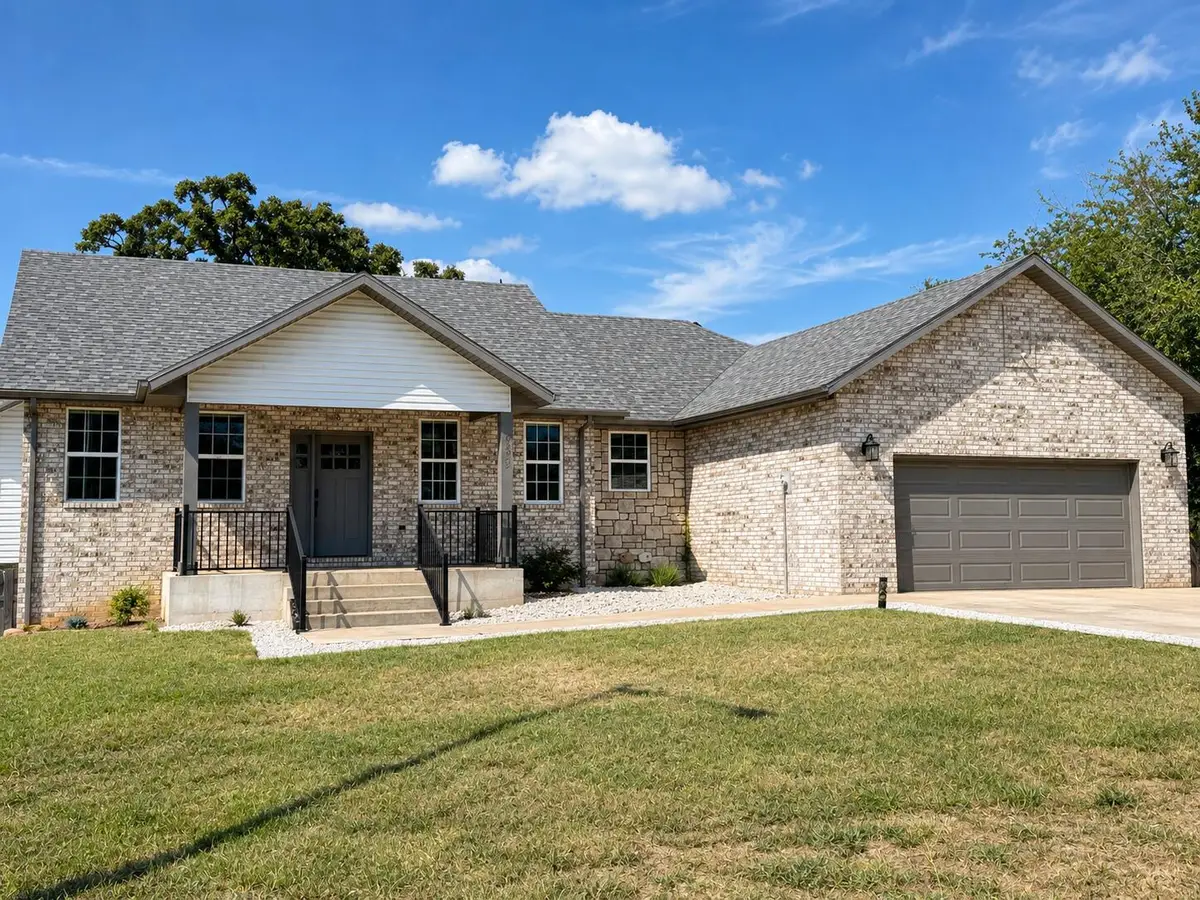 659 W Bridgewood Court, Springfield, MO 65803 - #1