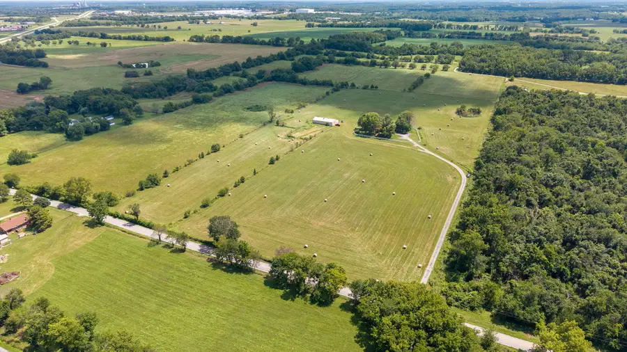 7720 W Farm Road 144, Springfield, MO 65802 - #2