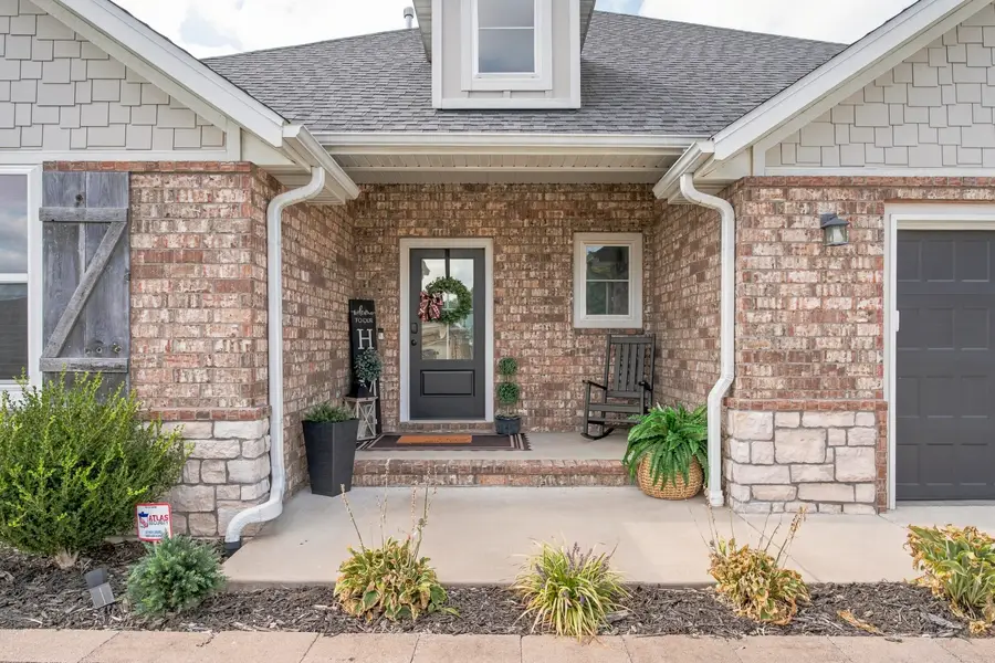1963 N Grindstone Avenue, Springfield, MO 65802 - #2