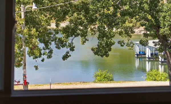 353 Deep Water Circle, Reeds Spring, MO 65737