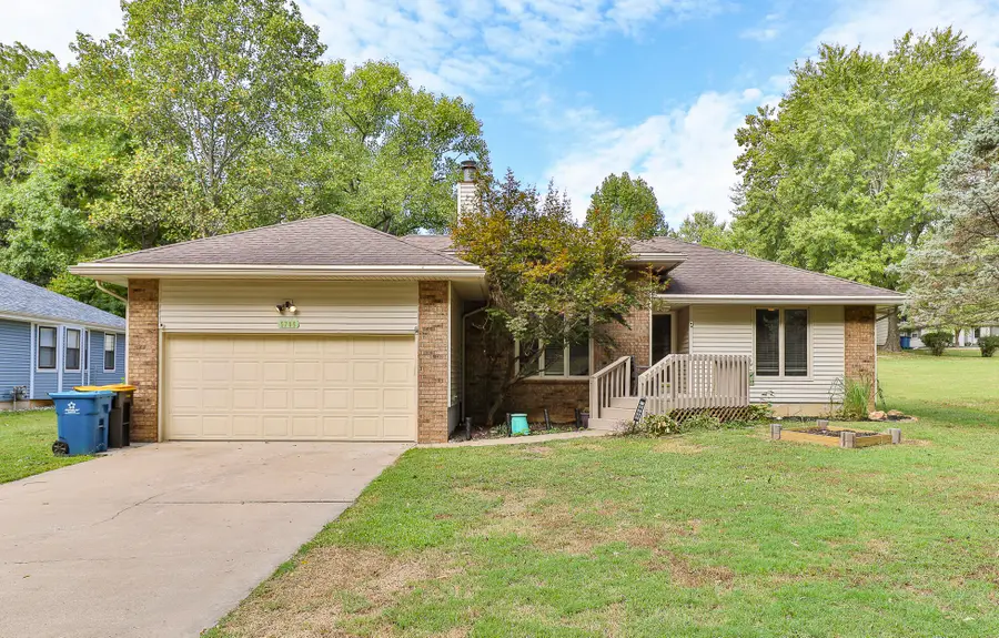 5705 S Honeysuckle Lane, Battlefield, MO 65619 - #2