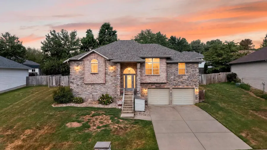 5761 S Fairview Avenue, Springfield, MO 65810 - #2