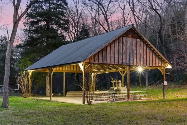 1392 Peace In Valley Road, Blue Eye, MO 65611