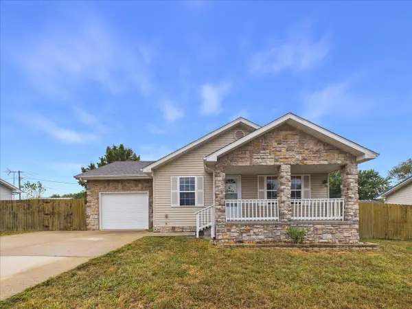 715 S Chestnut Street, Buffalo, MO 65622