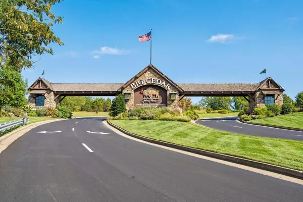 117 Greystone Drive, Hollister, MO 65672