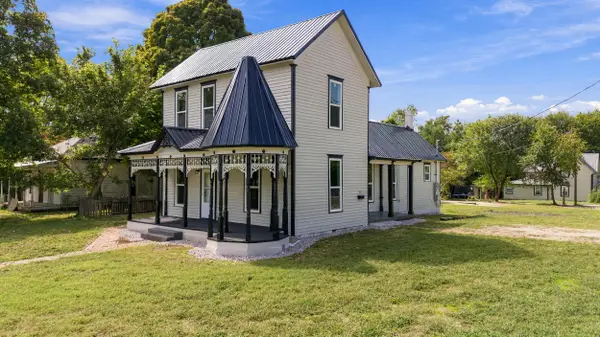 313 N Spruce Street, Pierce City, MO 65723