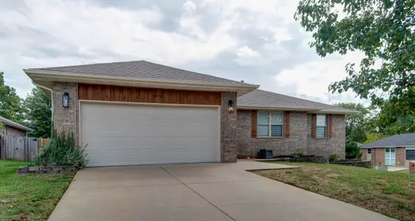 4626 S Falcon Court, Battlefield, MO 65619