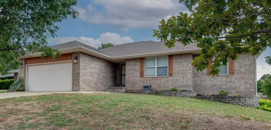 4626 S Falcon Court, Battlefield, MO 65619 - #3