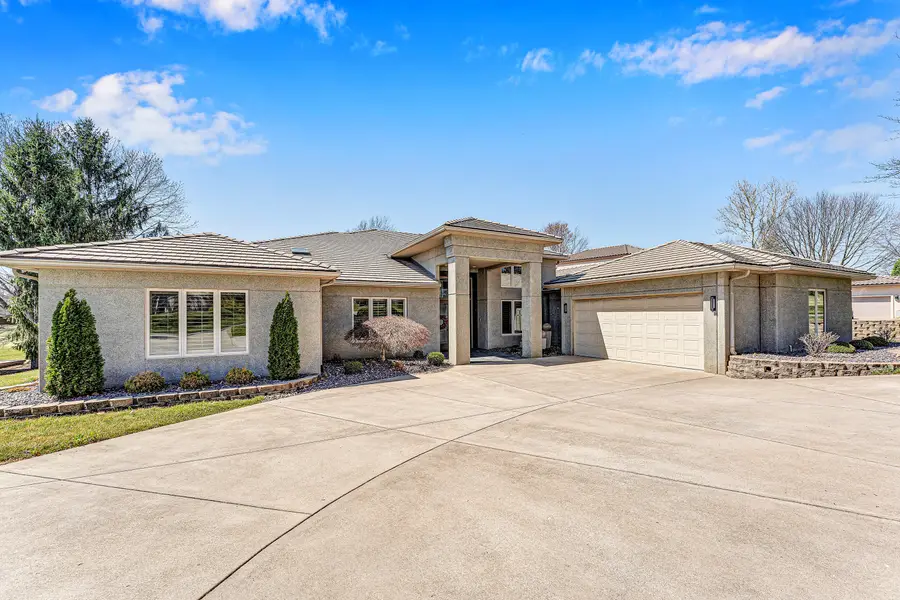 5197 S Stonehaven Drive, Springfield, MO 65809 - #2