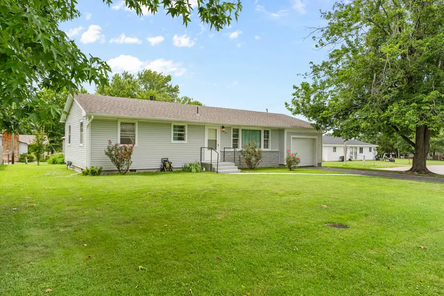 115 N Westview Drive, Marionville, MO 65705 - #2