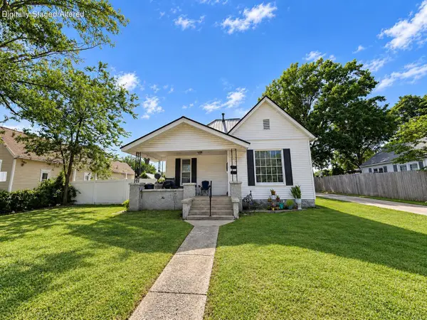 608 N Central Avenue, Monett, MO 65708