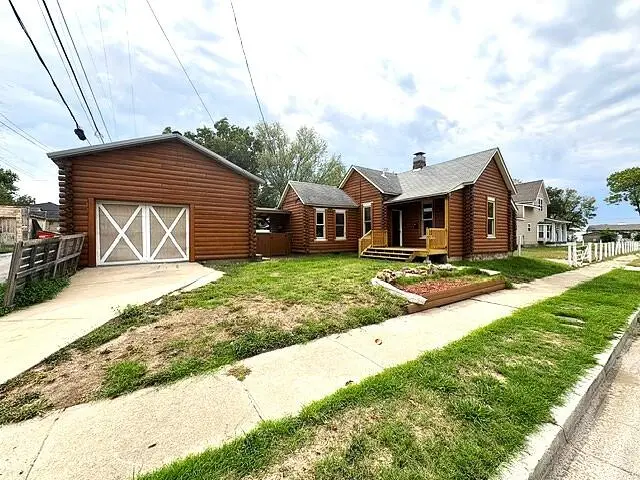816 W 3rd Street, Joplin, MO 64801 - #2