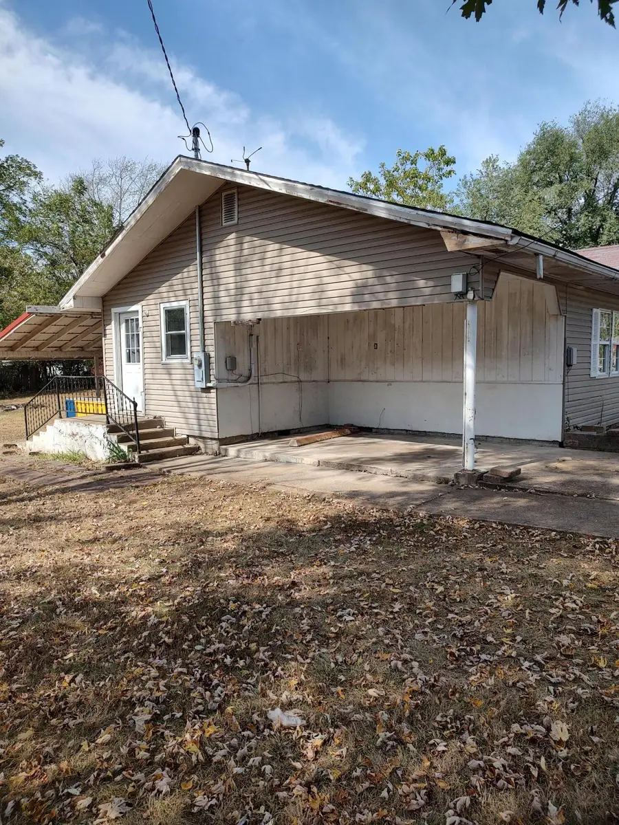 553 Taylor Street, Lebanon, MO 65536 - #3