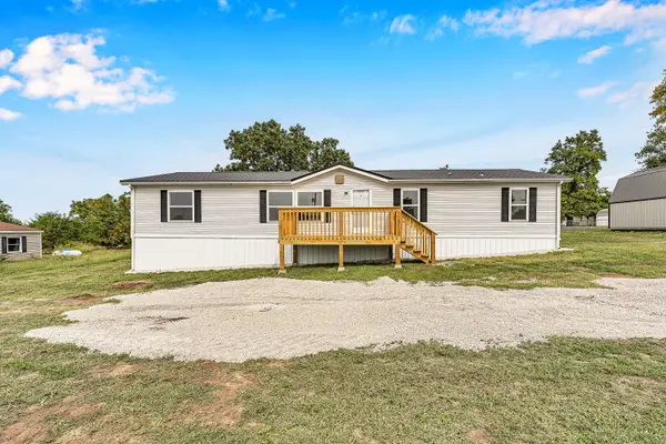 28977 Us-54, Preston, MO 65732