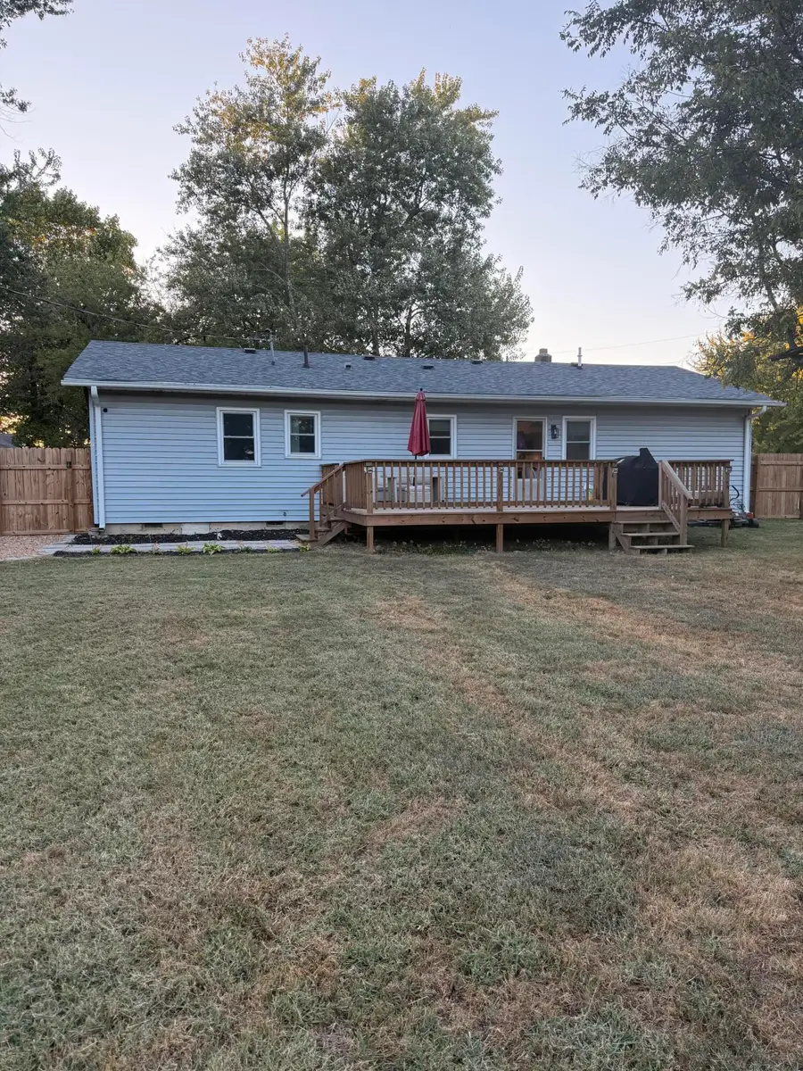 317 S Lyndall Street, Mountain Grove, MO 65711 - #3