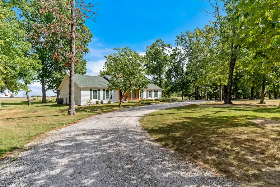 488 Oak Ridge Road, Sparta, MO 65753 - #2