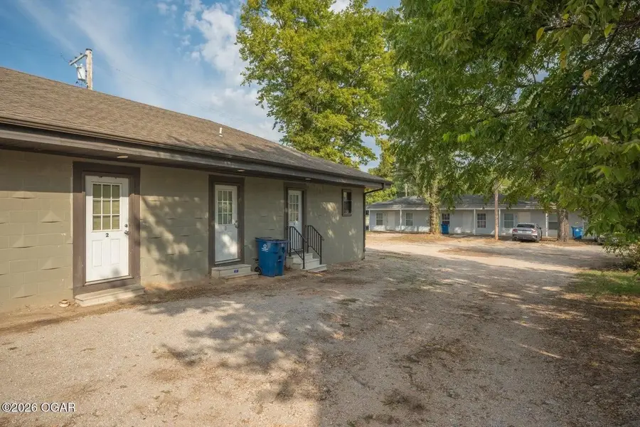 522 W Brook Street, Neosho, MO 64850 - #2
