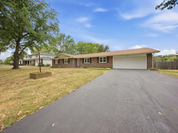 4951 S Palmer Avenue, Springfield, MO 65804