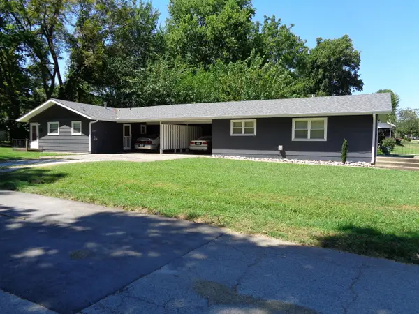 1200 W Atlantic Street, Springfield, MO 65803