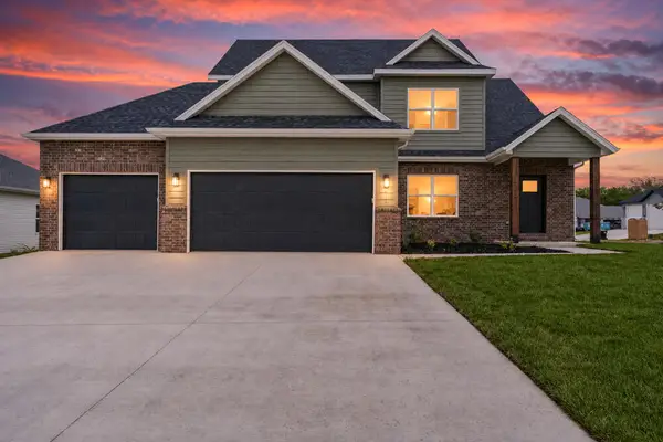 122 E Kelce Lane, Republic, MO 65738