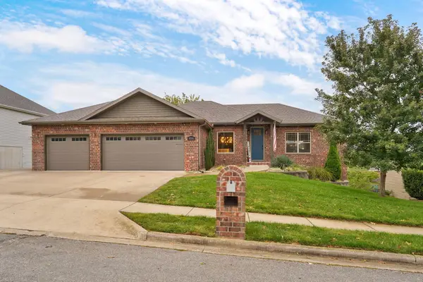 824 Gold Rush Avenue, Nixa, MO 65714