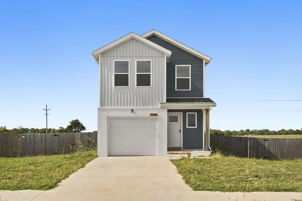 1202 E Perry Street, Republic, MO 65738 - #1
