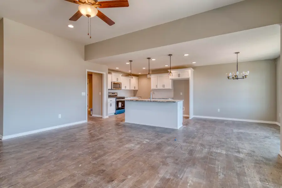 1362 S Mahn Avenue, Springfield, MO 65802 - #3