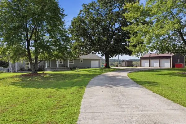 2374 State Highway Dd, Marshfield, MO 65706
