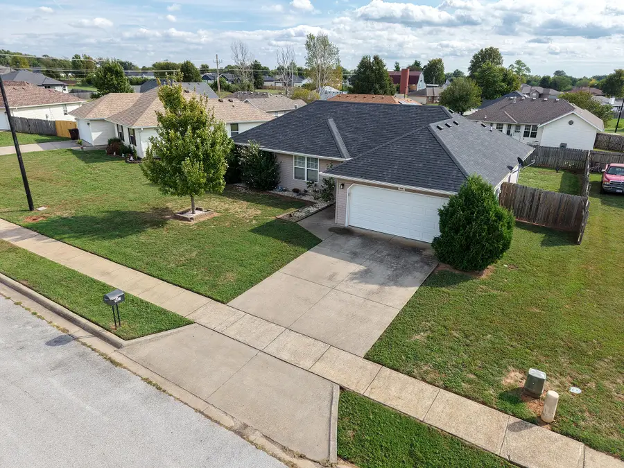 526 N Taylor Drive, Republic, MO 65738 - #2