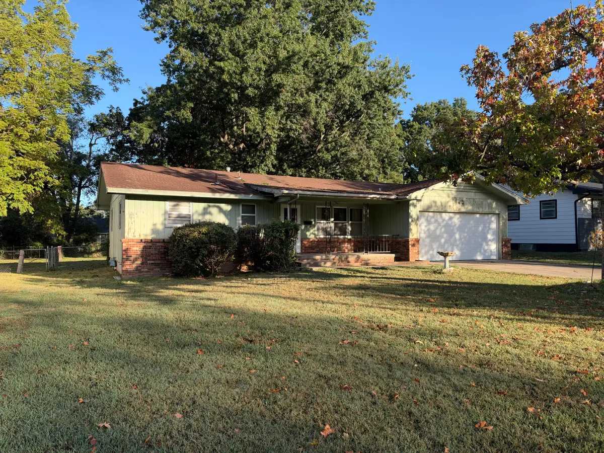 725 N Elmwood Avenue, Springfield, MO 65802 - #1
