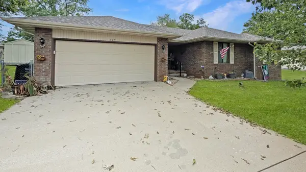 409 N Kyle Avenue, Republic, MO 65738